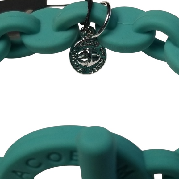 Marc by Marc Jacobs Aqua Lagoon Turnlock Rubber Stretch Bracelet NEW - Picture 4 of 6